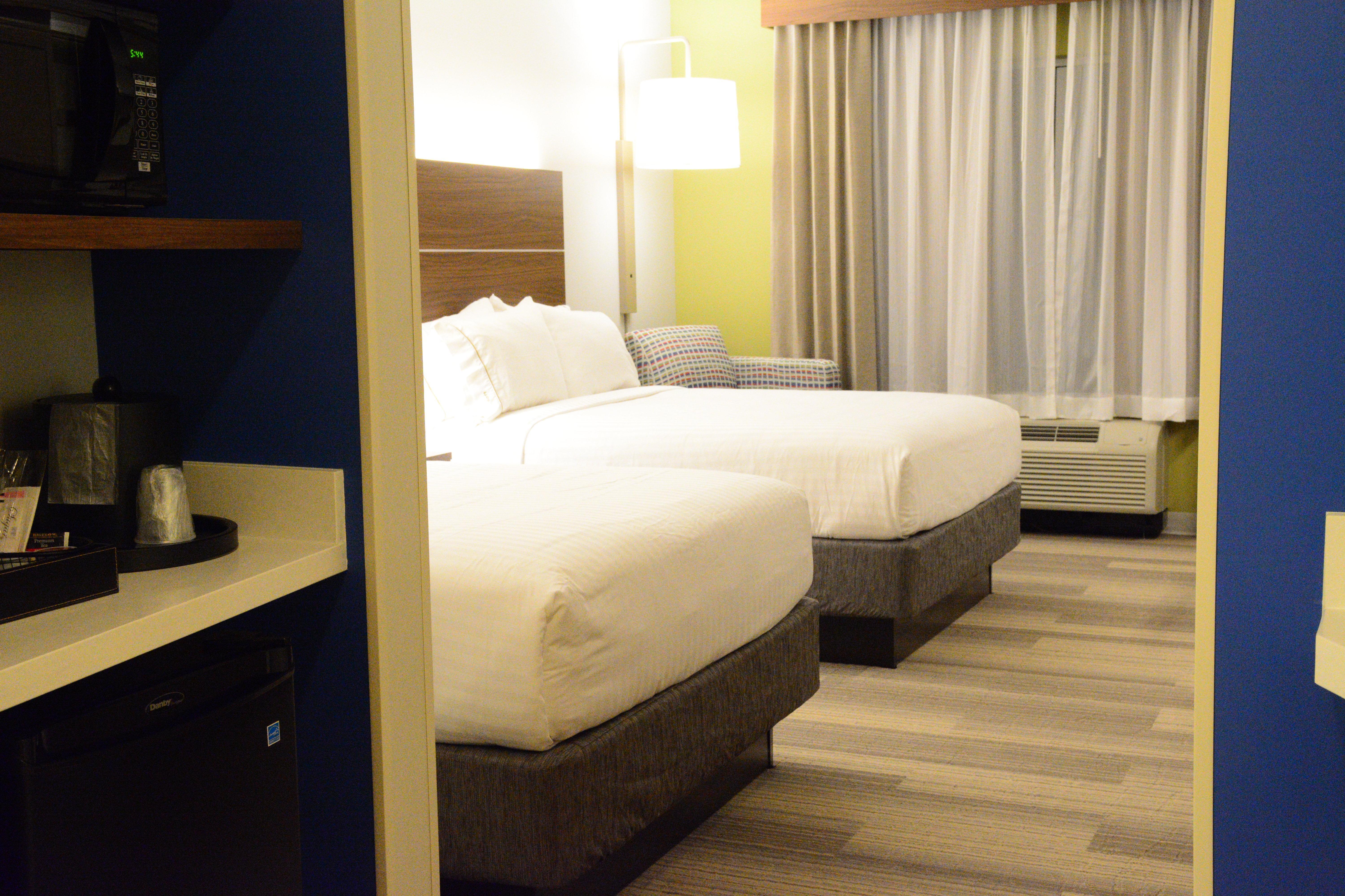 Holiday Inn Express & Suites Lexington Park California By Ihg Exterior foto