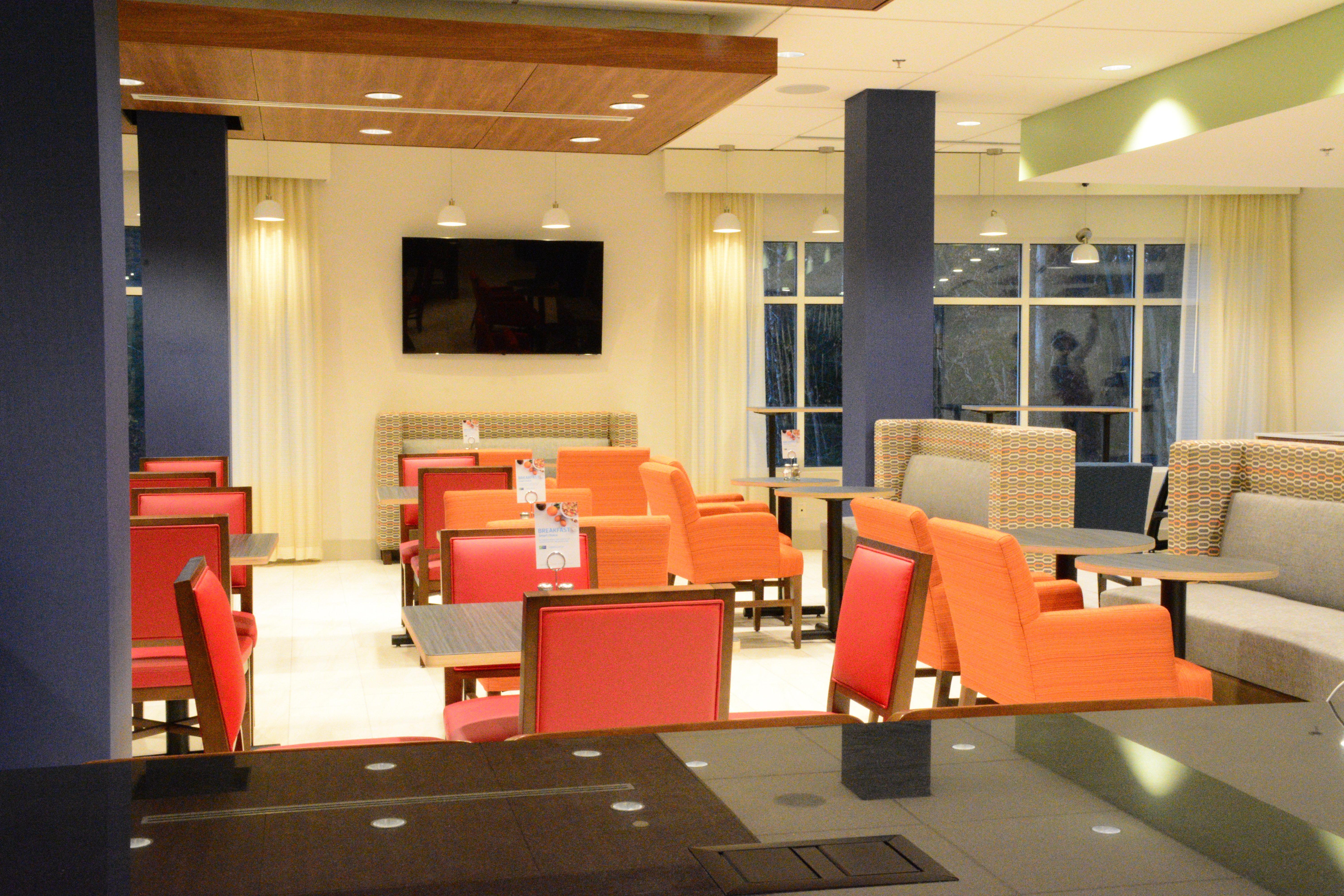 Holiday Inn Express & Suites Lexington Park California By Ihg Exterior foto