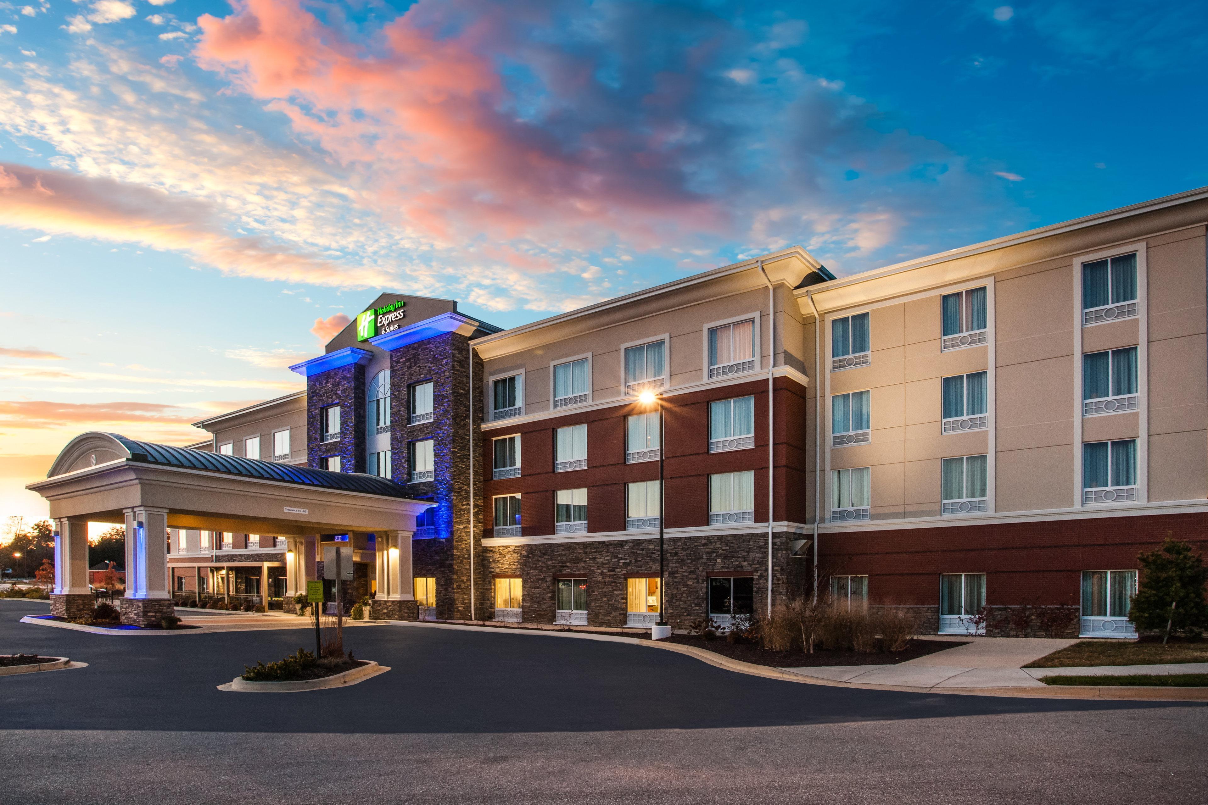 Holiday Inn Express & Suites Lexington Park California By Ihg Exterior foto