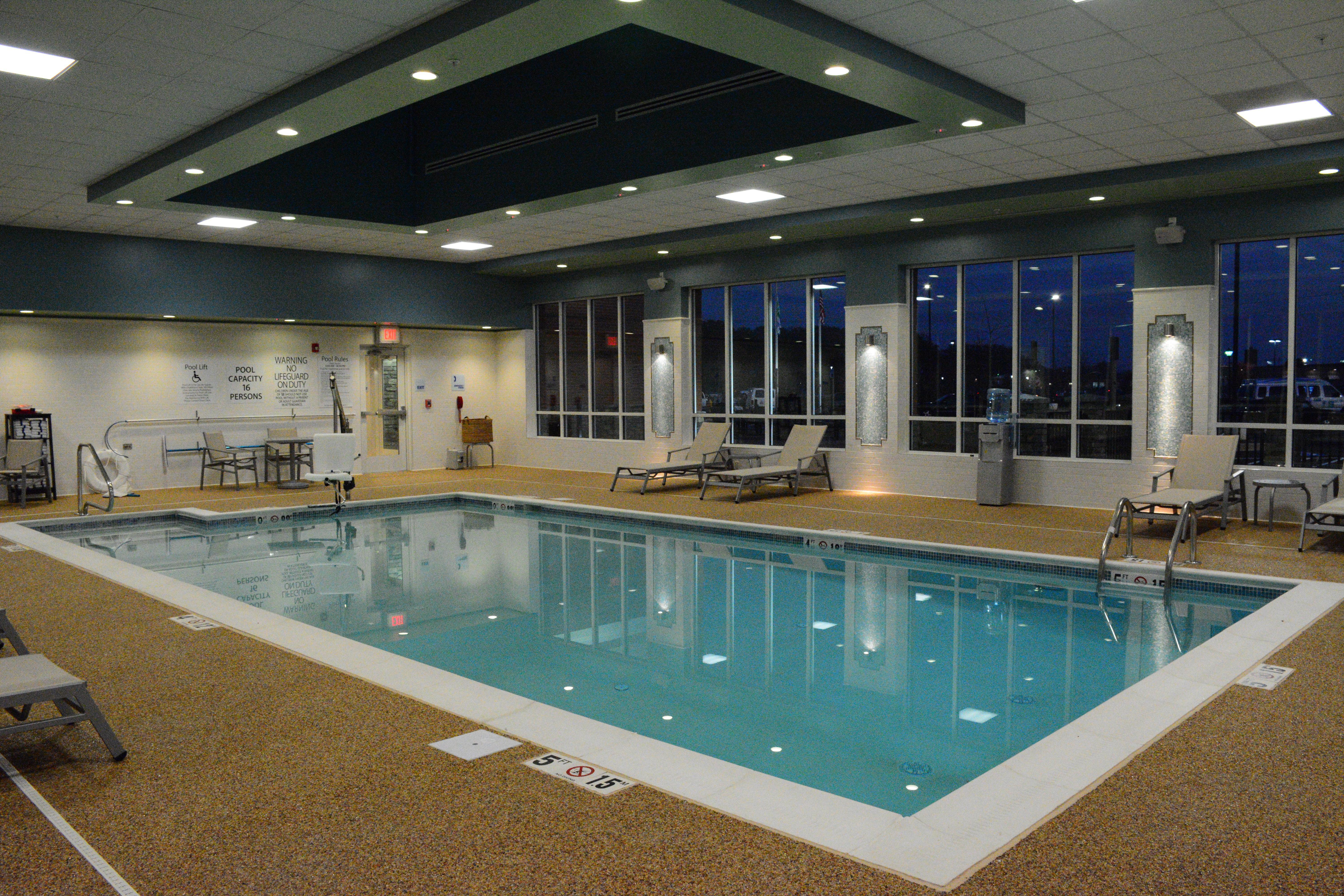 Holiday Inn Express & Suites Lexington Park California By Ihg Exterior foto