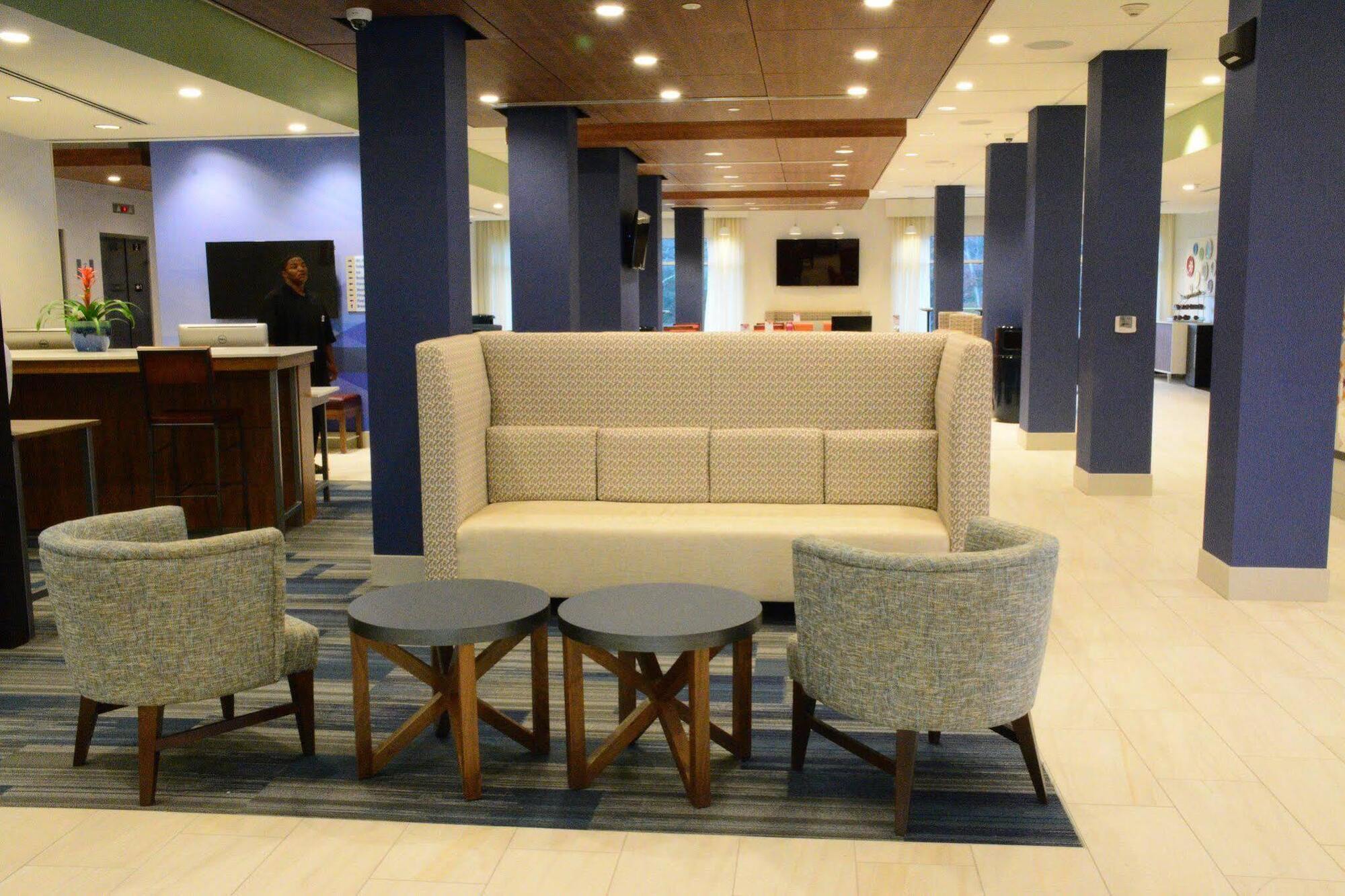 Holiday Inn Express & Suites Lexington Park California By Ihg Exterior foto